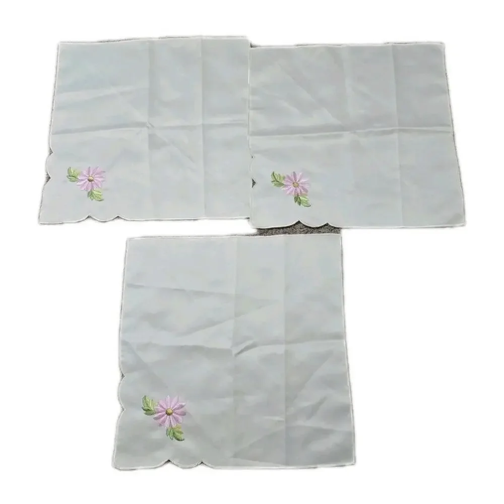 3 Piece Vtg White‎ Embroidered Floral Square Cloth Table Handkerchief Napkins